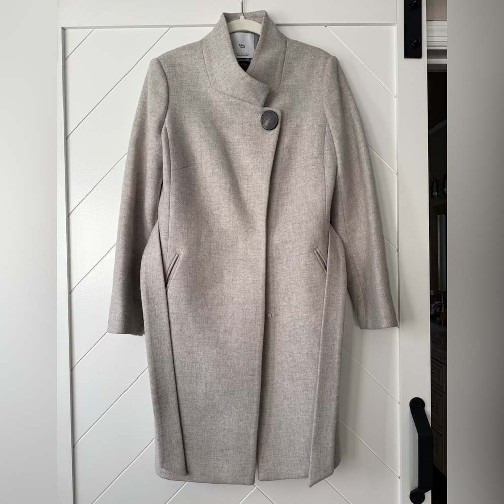 Mango Women's Wool mix Trench Coat in Gray color in size Small